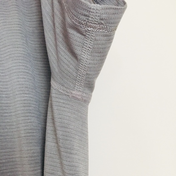 2/$12! Lululemon RARE Runner Up Tee Rushced Back - Picture 6 of 16